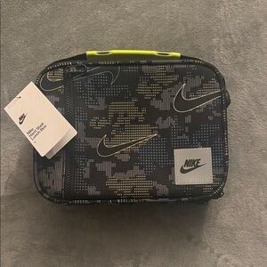 Nike Lunch Box/Bag
